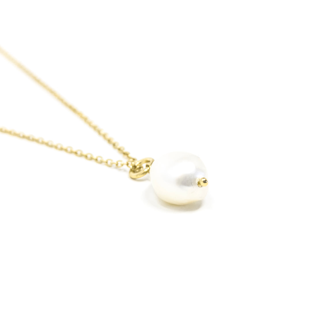 Pearl Dangle Necklace