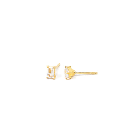Birthstone Stud April White Topaz