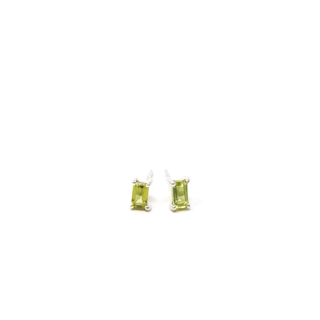 Birthstone Stud August Peridot