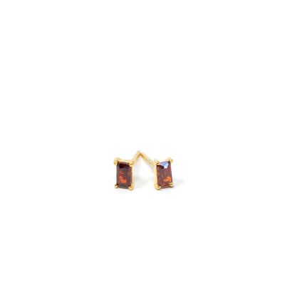 Birthstone Stud January Garnet