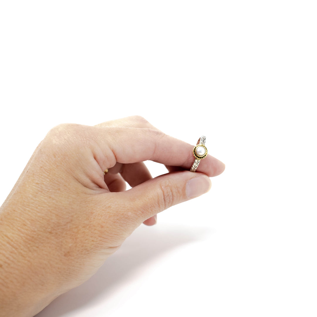 Boho Round Small Pearl