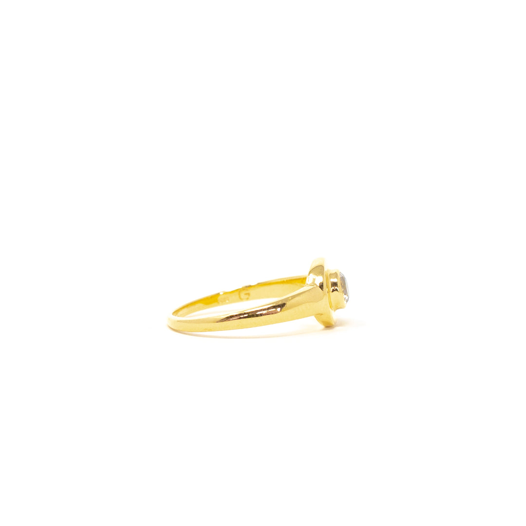 Round Signet Small White Topaz