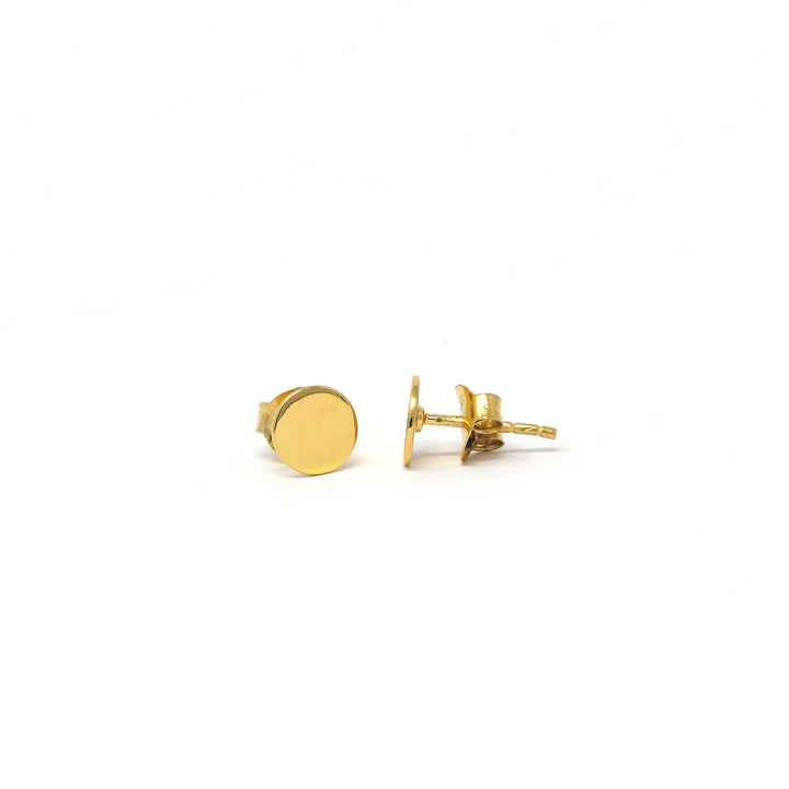 Necessary Shape Stud Round