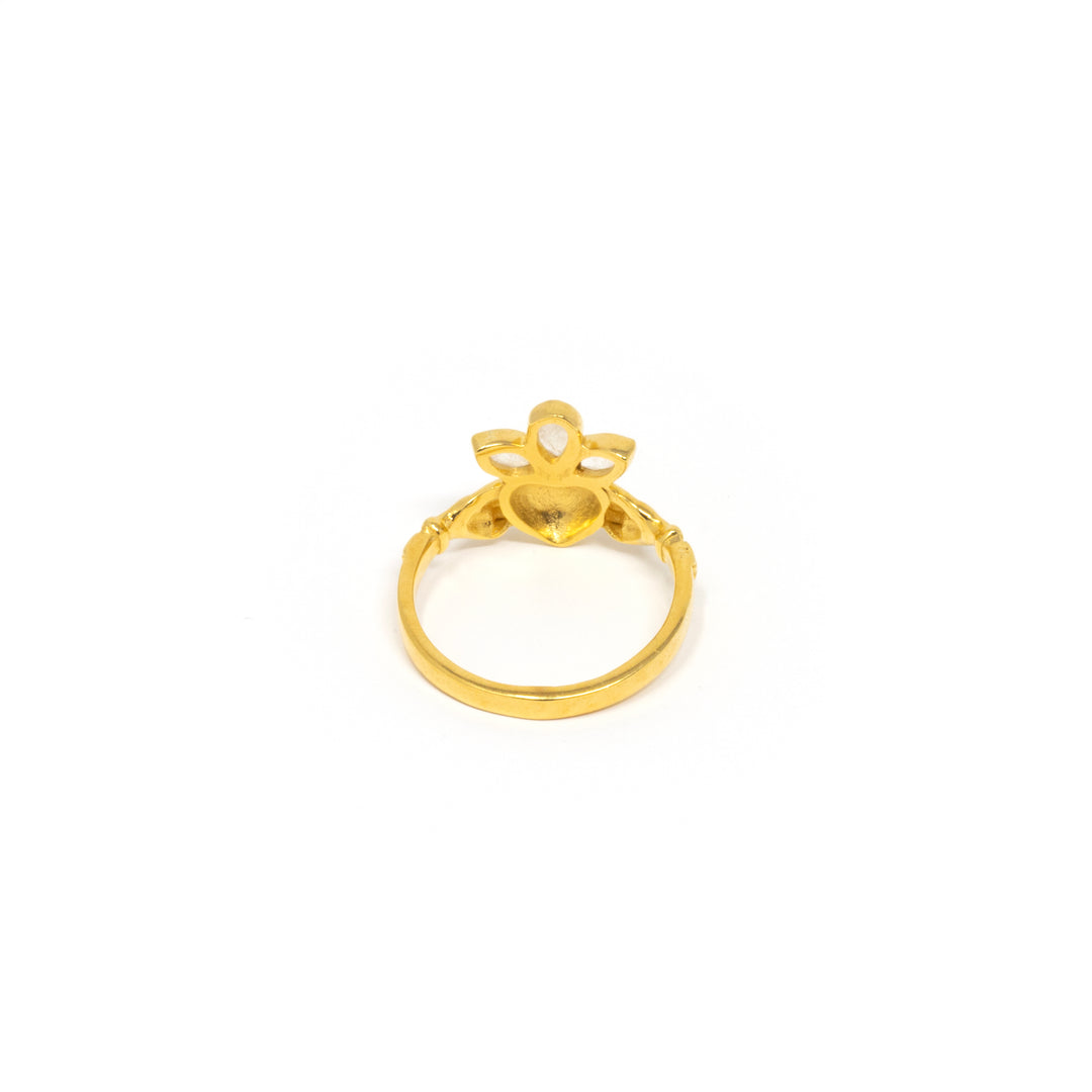 Claddagh Moonstone